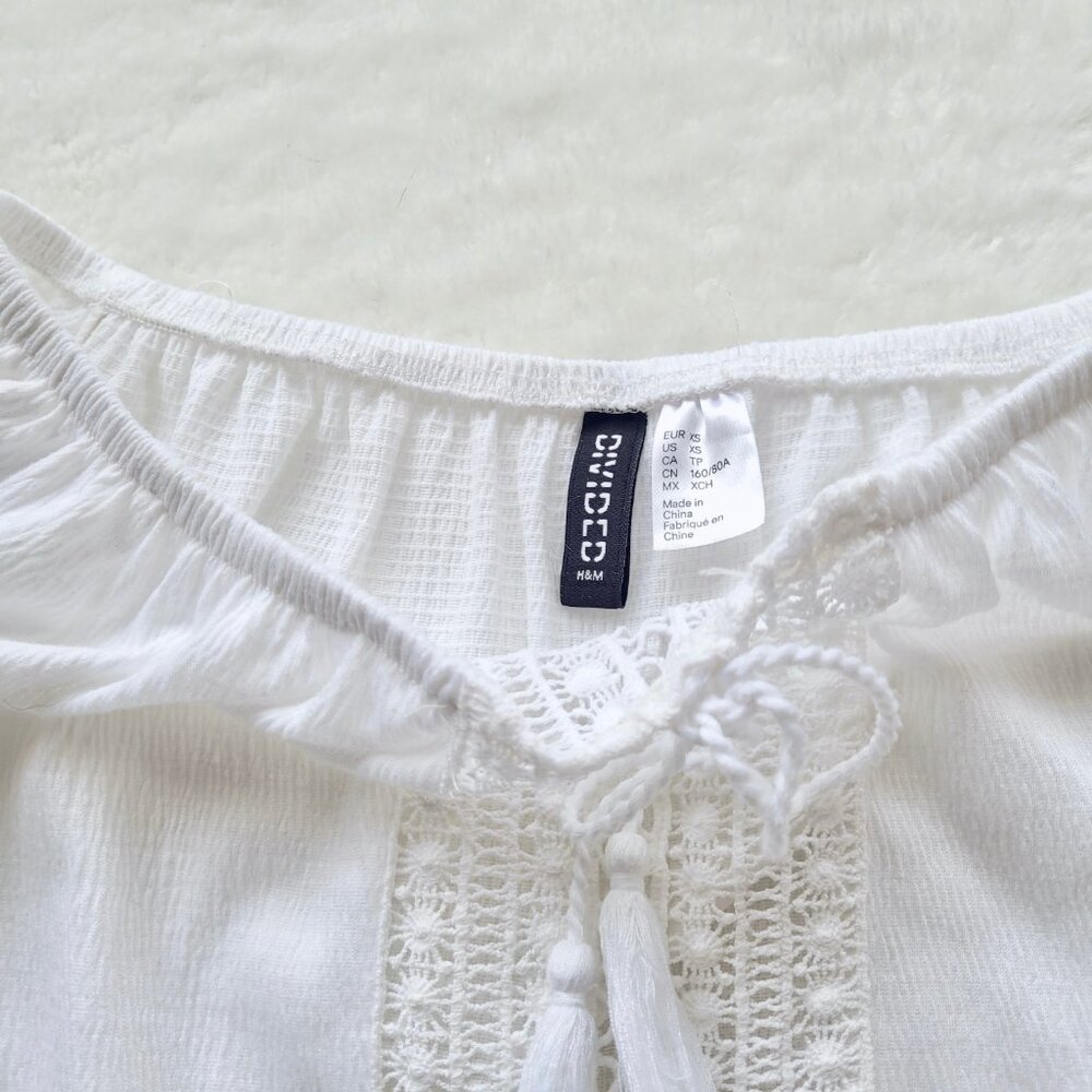 H&M Divided Off The Shoulder Crochet Detail Front Blouse in White Size XS - Picture 8 of 11